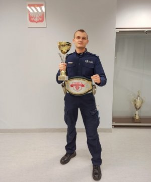 Policjant z Poddębic został Mistrzem Polski w karate UWK wagi lekkiej
