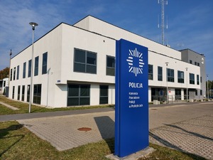budynek komendy policji w Poddębicach