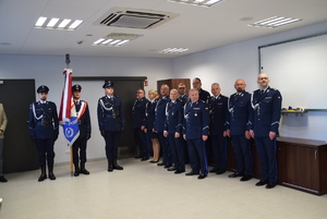Uroczysta zbiórka na sali konferencyjnej Komendy w Poddębicach.